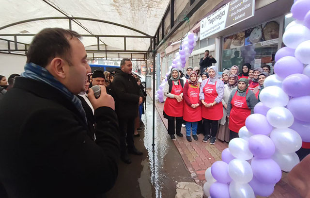 Taraşçı kadın girişimci ürün satış merkezi açıldı