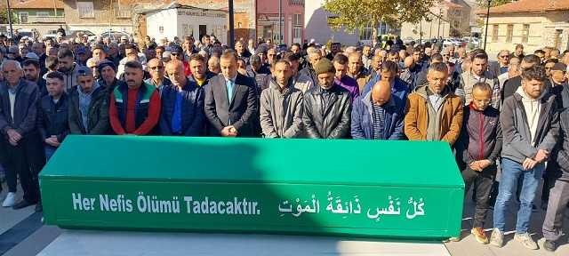 Trafik kazasında vefat eden Mücahit Uslu toprağa verildi