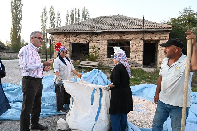 Ustaoğlu, Irmaklı mahallesinde çalışmaları yerinde gördü 