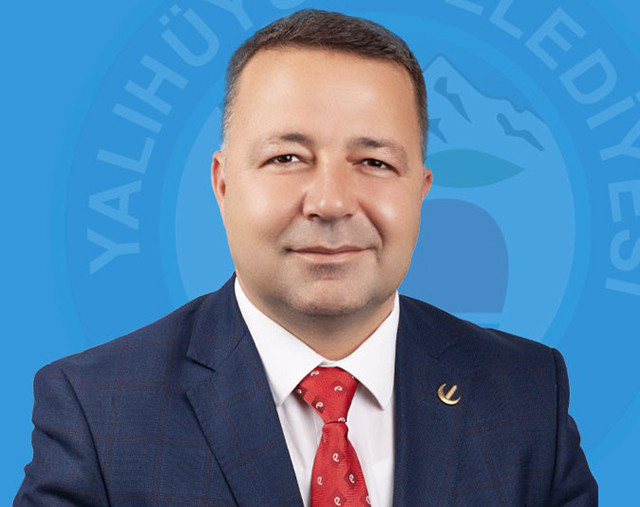 Yalıhüyük belediye başkanı Yılmaz, partisinden istifa etti